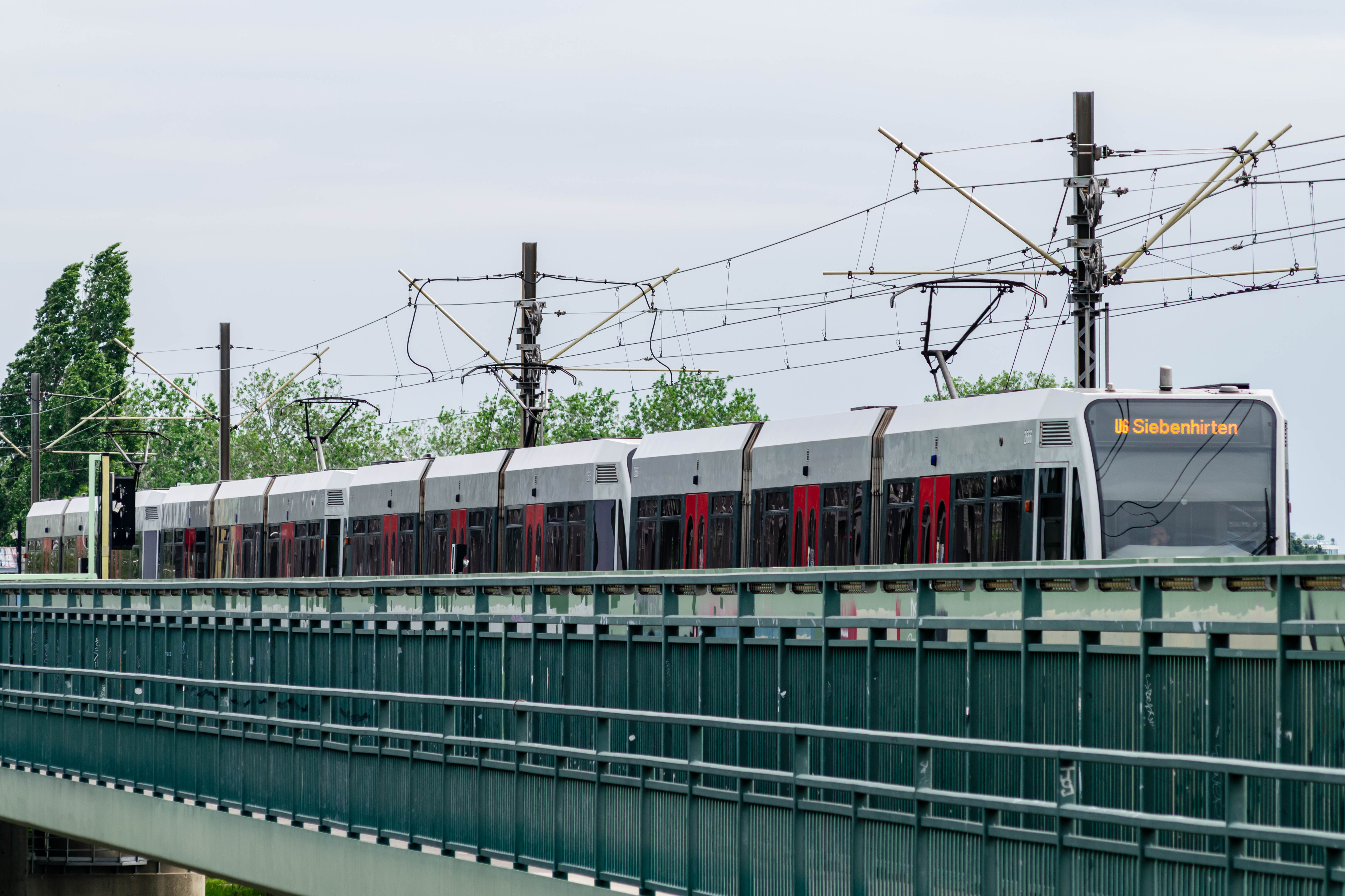 u-stadtbahn line U6 quadruple tram