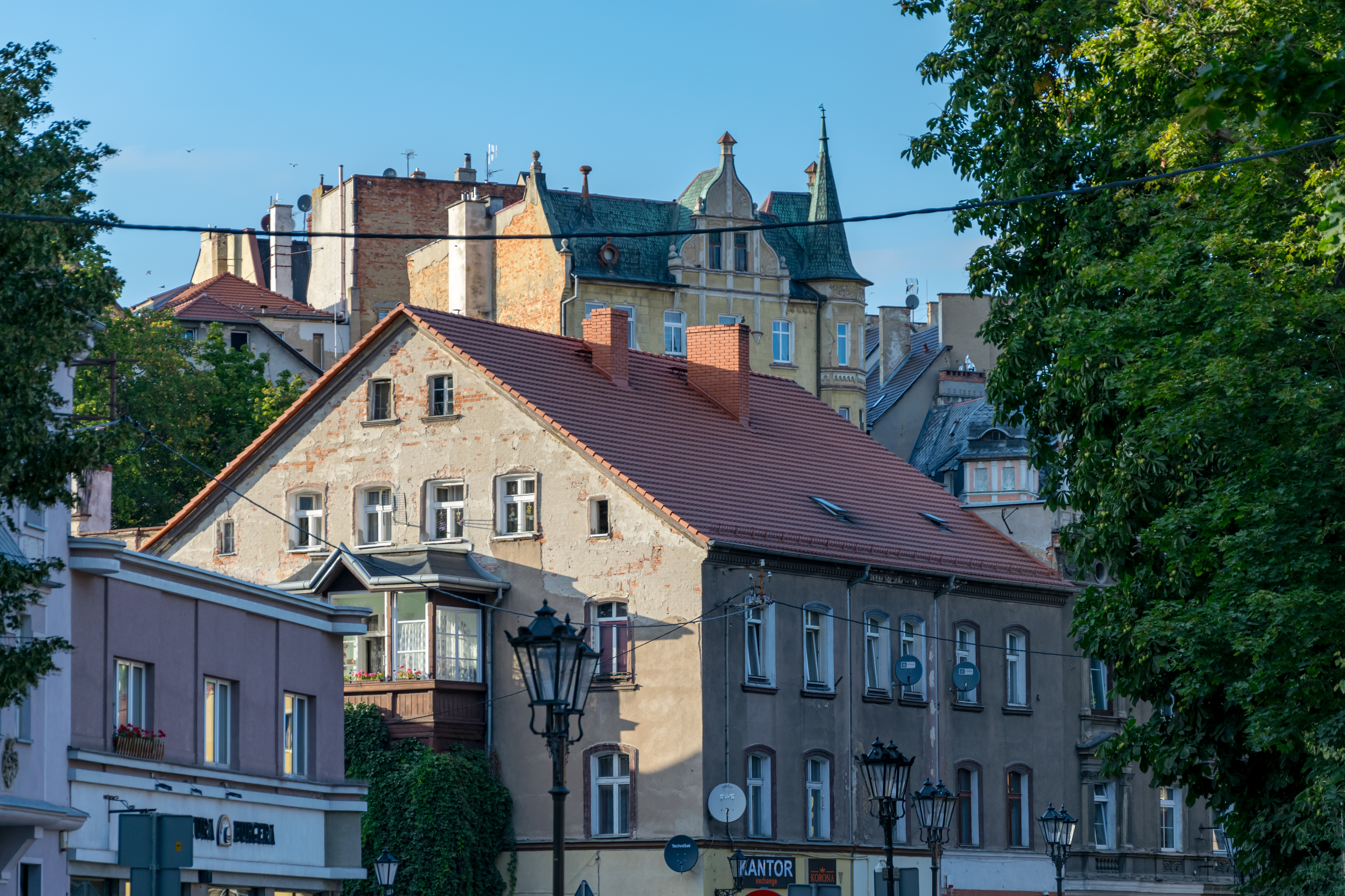 hilly town scene thing