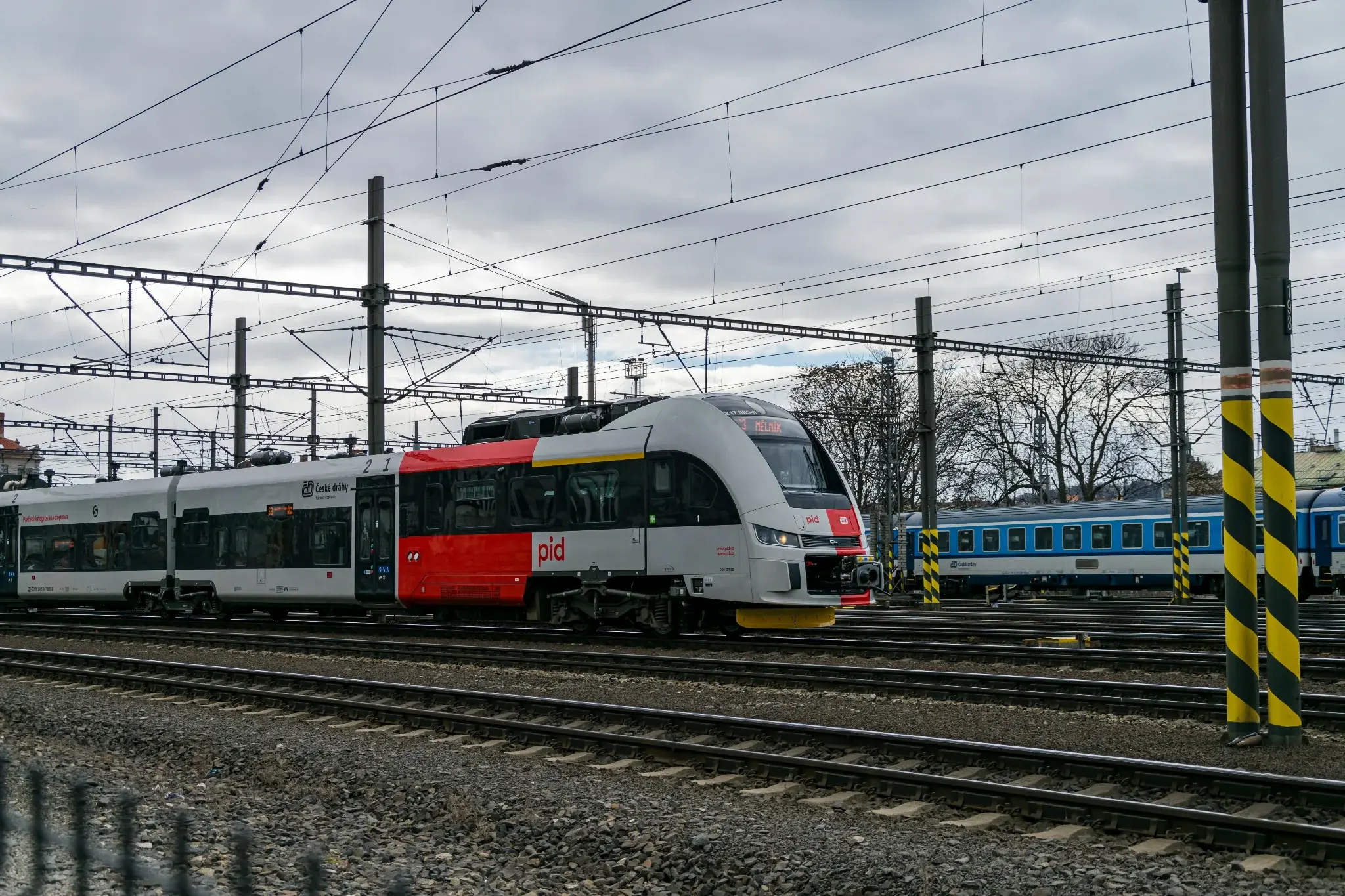 grey-red diesel train